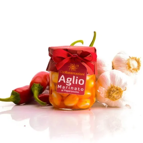 Aglio marinato al peperoncino